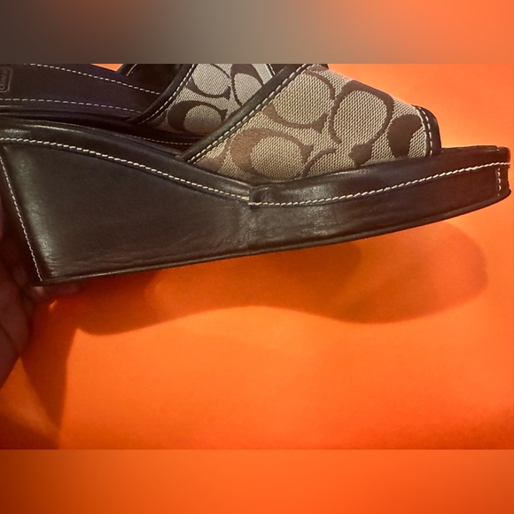 Brown Coach Signature Fabric Platform Wedges Sandals 8M - Picture 8 of 14